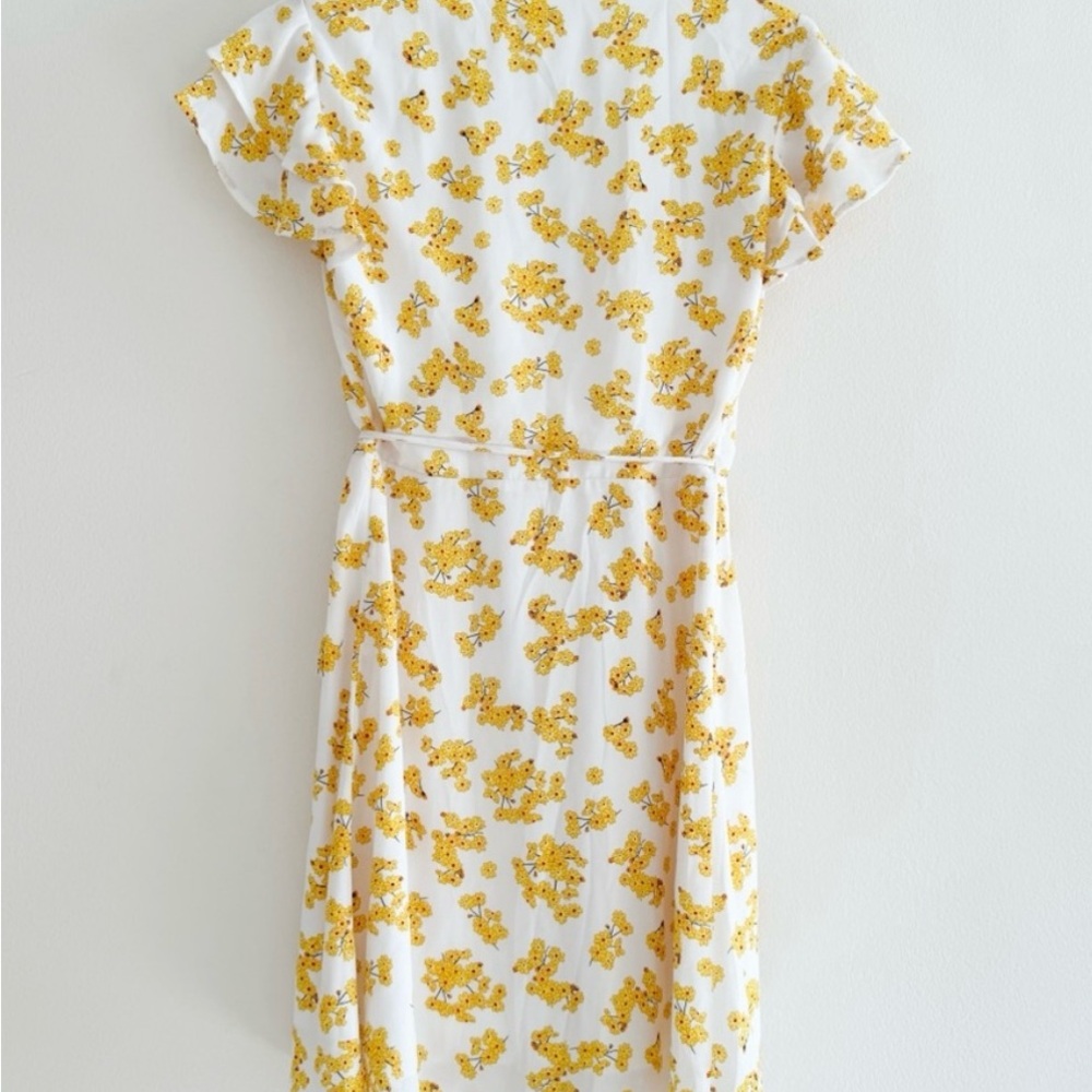 Elegant Yellow Floral Midi Dress - Picture 2 of 8
